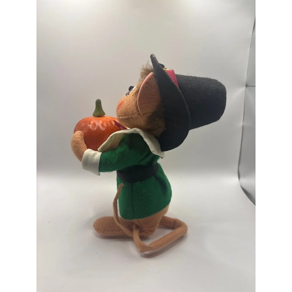 Annalee Thanksgiving Pilgrim Mouse with Pumpkin 8 Inch Felt Doll Harvest Decor